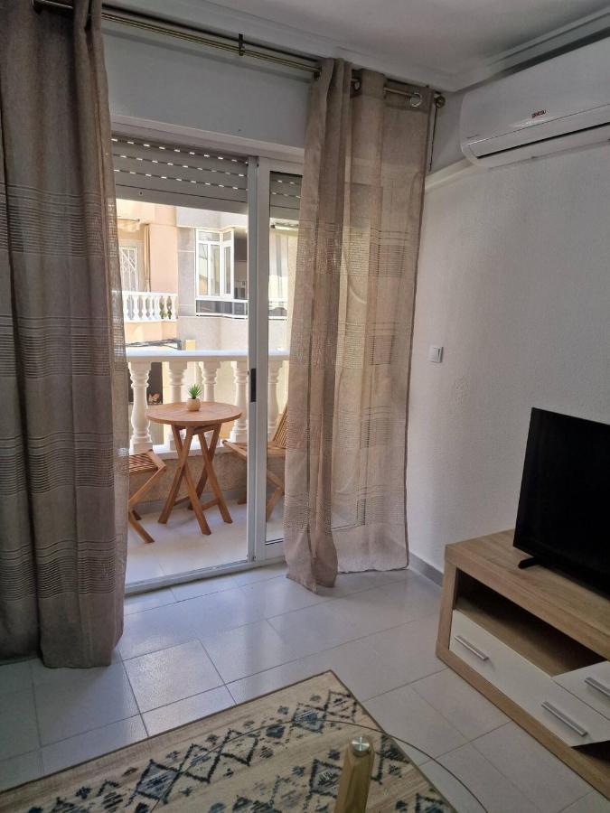 Almudena Apartments Торевьиа Экстерьер фото